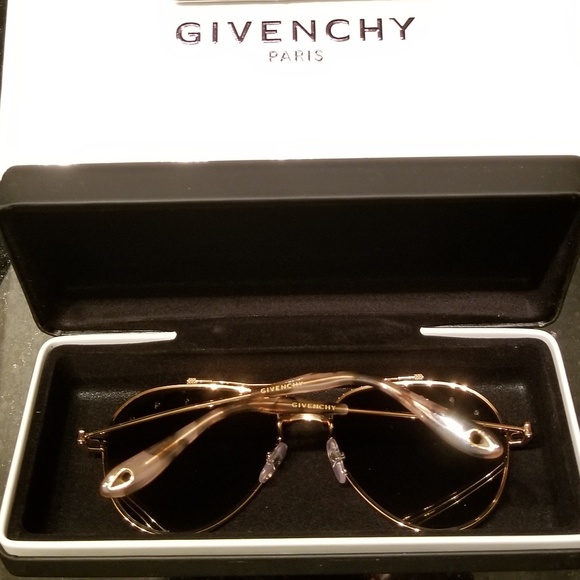 💯%GENUINE GIVENCHY SUNGLASSES - Picture 5 of 8